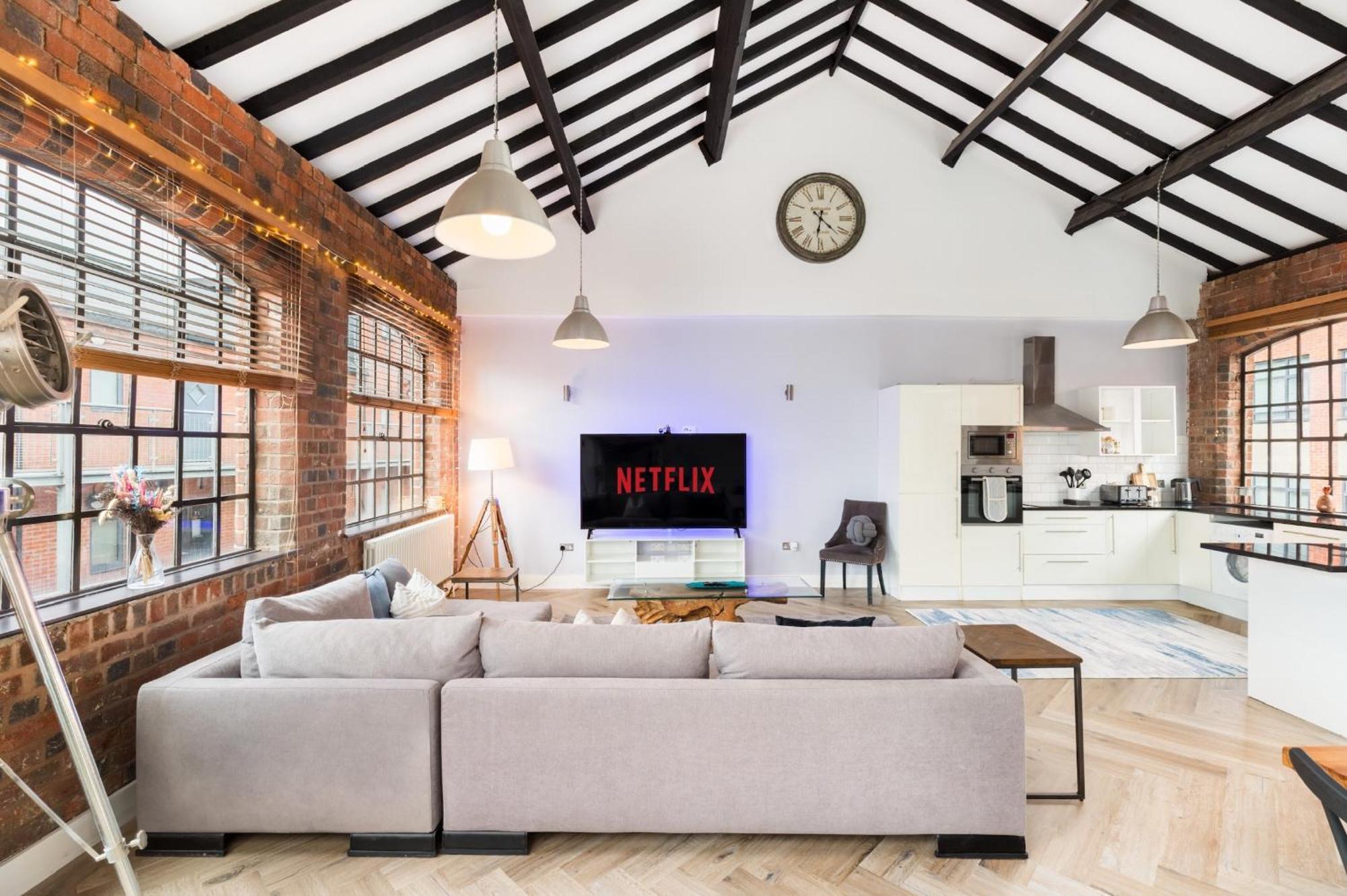 High End Luxury Townhouse In Jq, 4 Bedrooms, Flat Screen Tv In All Rooms, Free Parking, Near Birmingham City Centre Deposit Required Esterno foto