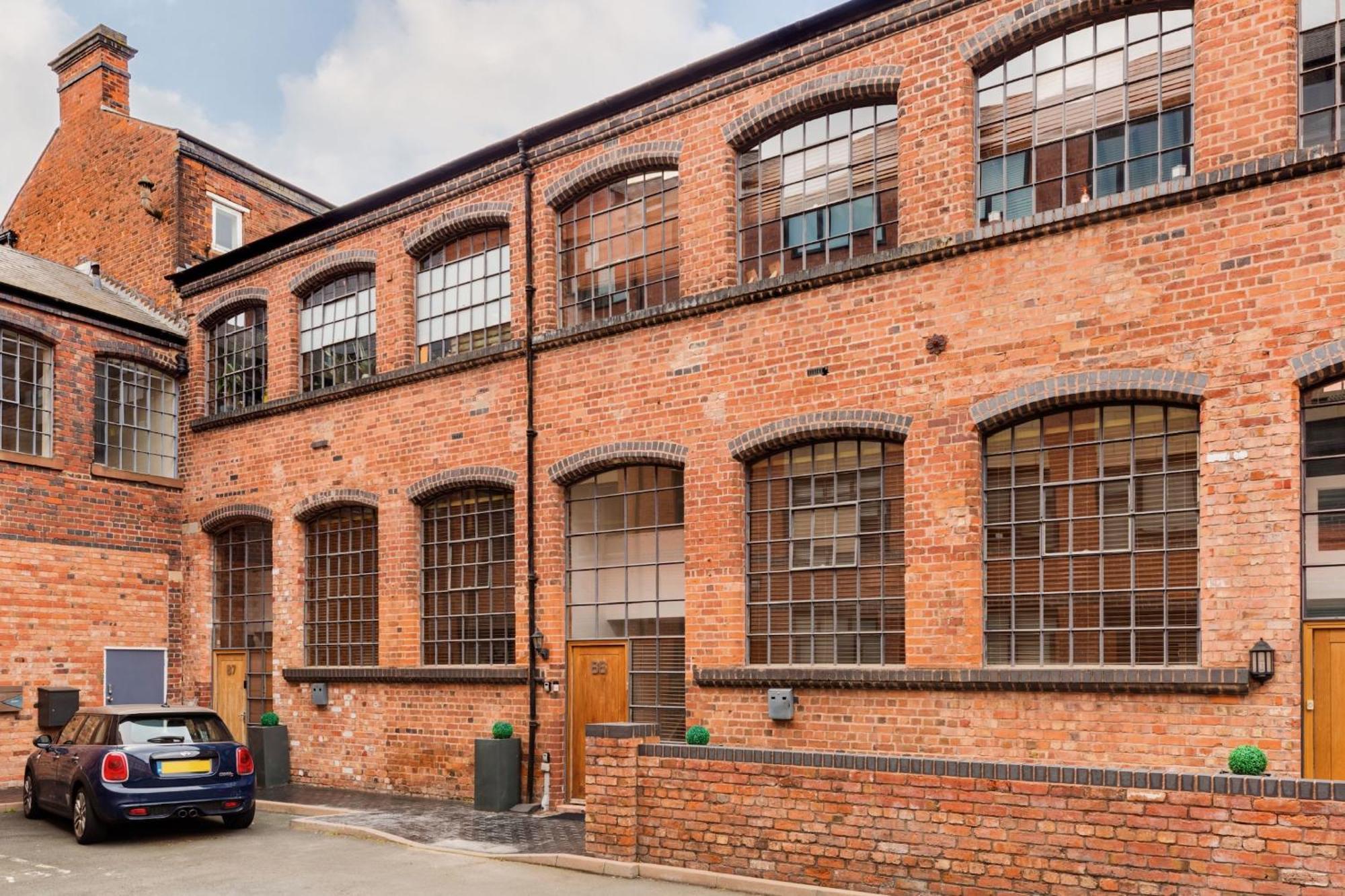 High End Luxury Townhouse In Jq, 4 Bedrooms, Flat Screen Tv In All Rooms, Free Parking, Near Birmingham City Centre Deposit Required Esterno foto